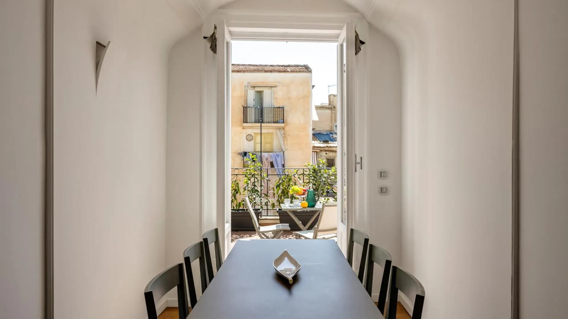 Maruisa Suite Apartment Palermo Italy